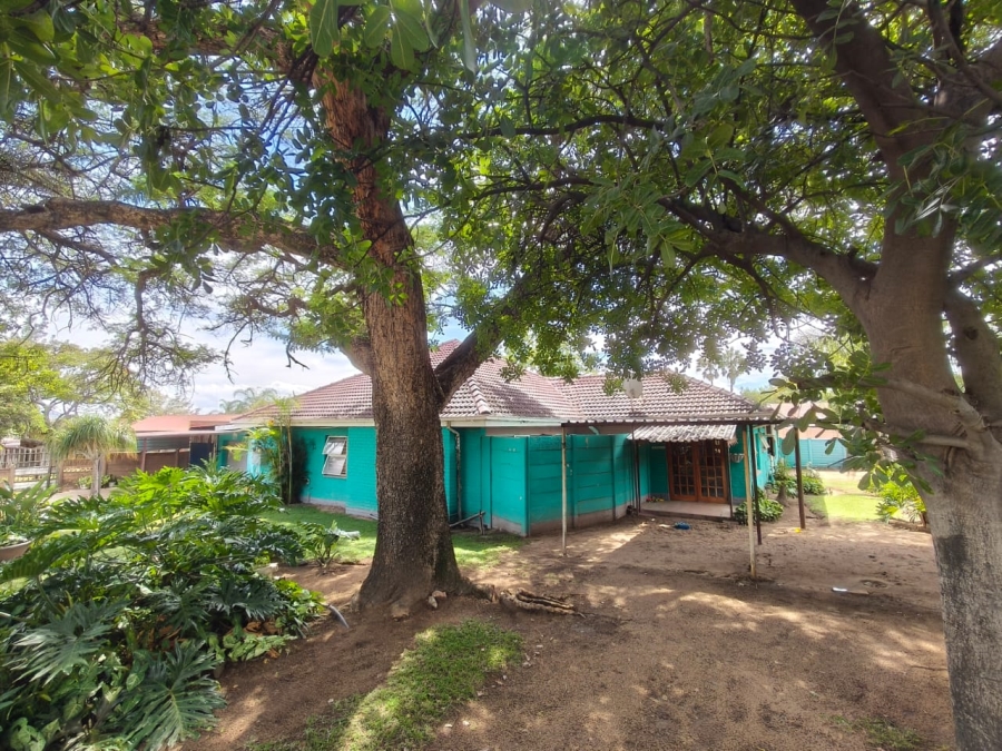 4 Bedroom Property for Sale in Protea Park North West